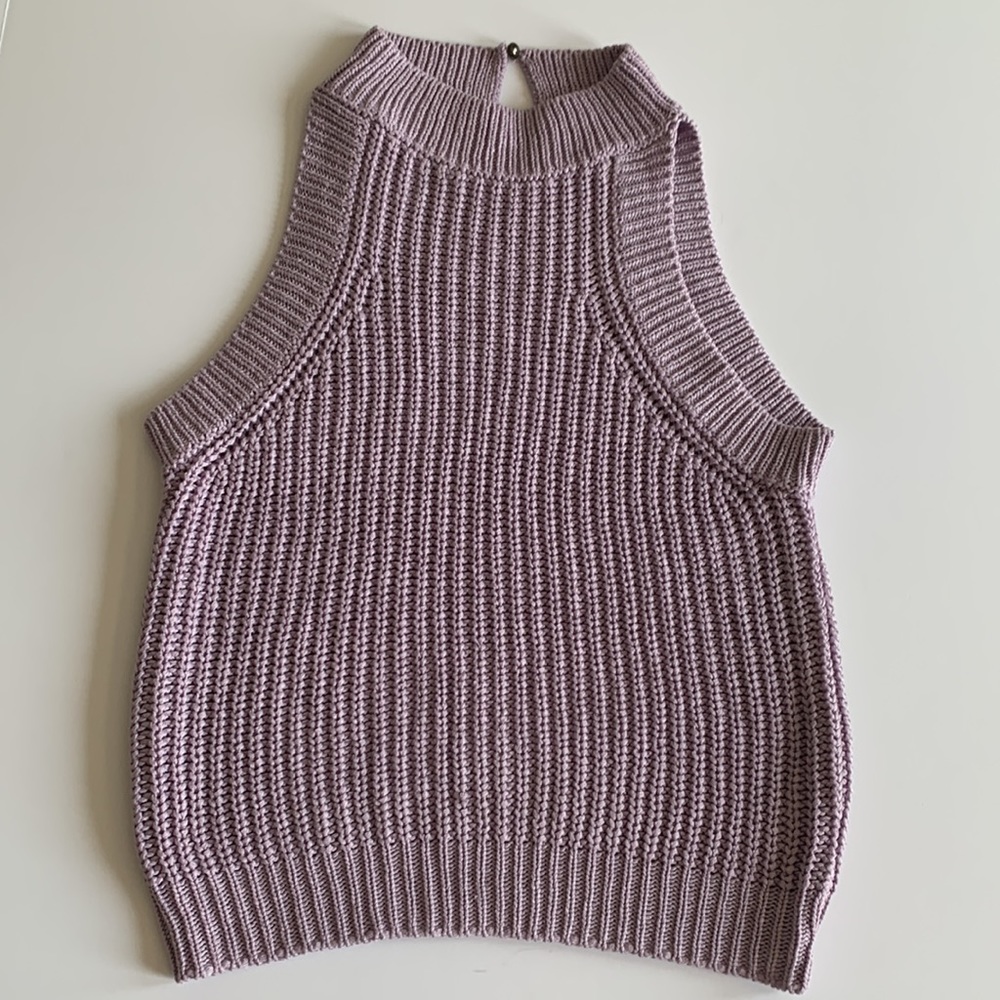 LAVENDER SLEEVELESS SWEATER - Picture 9 of 9